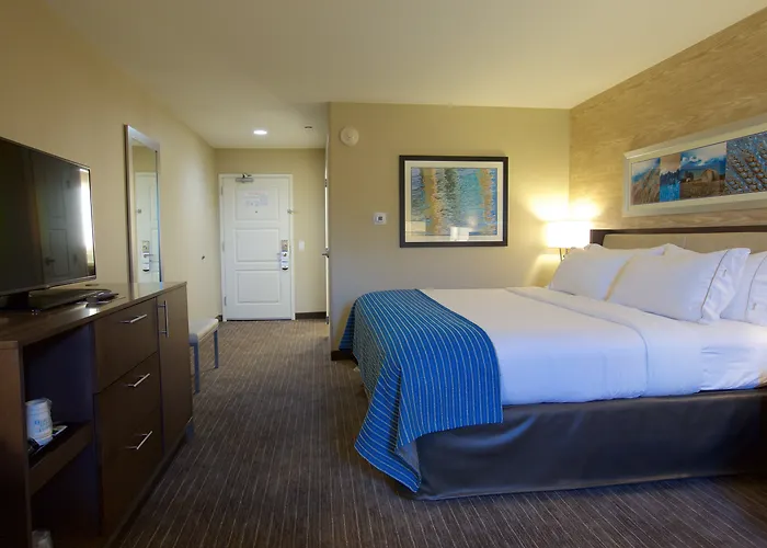 Holiday Inn Express Fargo Sw - I-94 Medical Center By Ihg