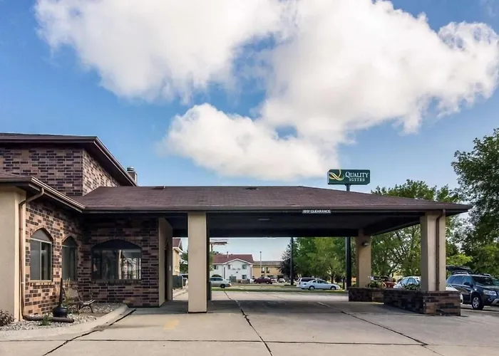 Quality Suites Near West Acres